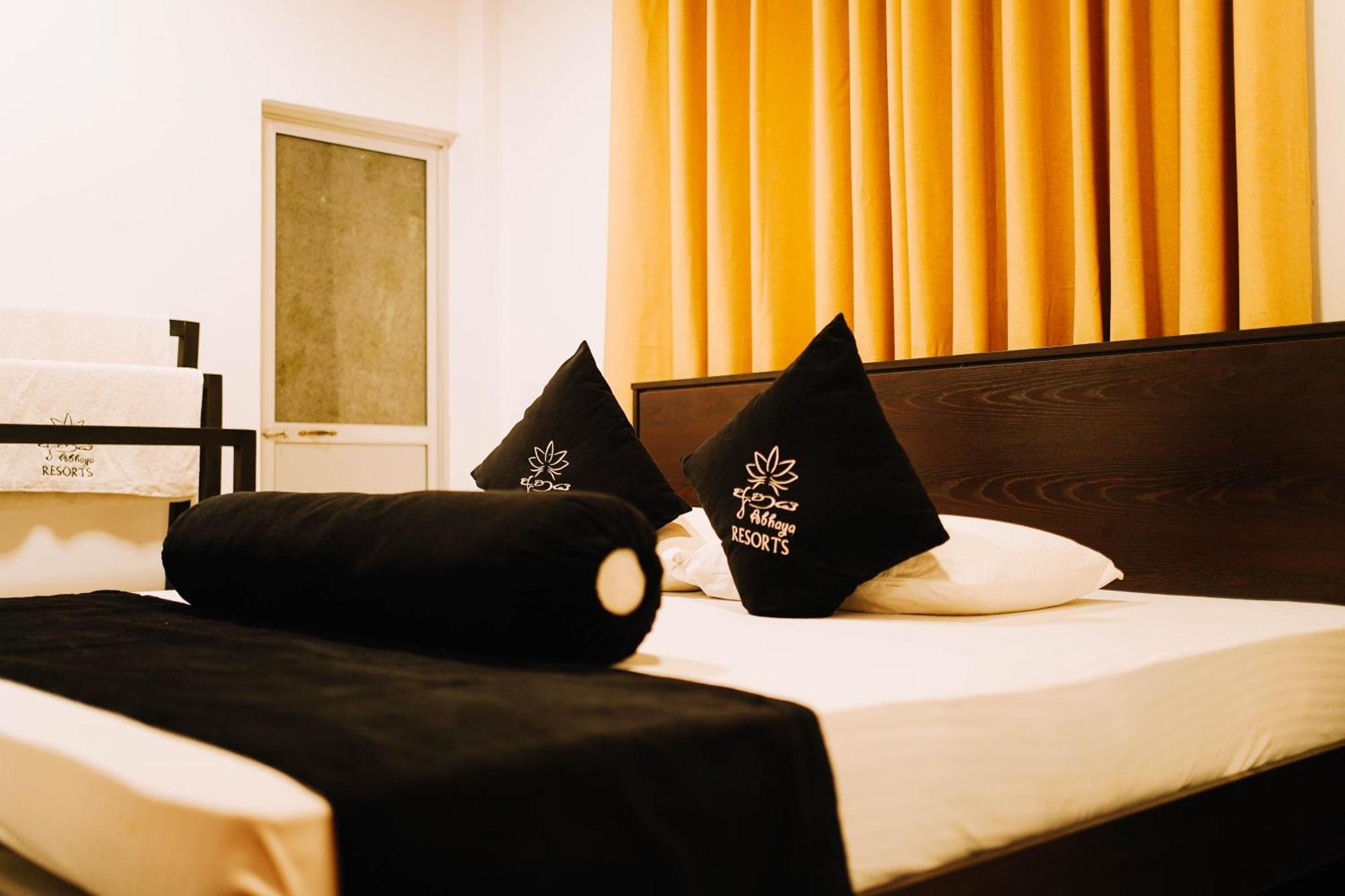 Abhaya Resorts Anuradhapura Exterior foto