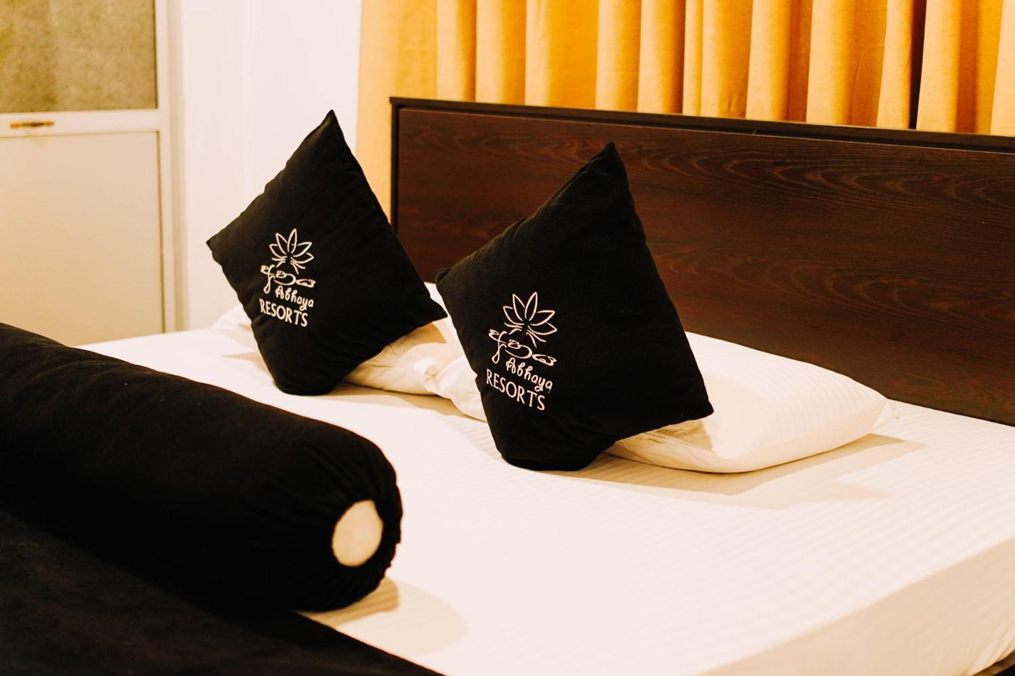 Abhaya Resorts Anuradhapura Exterior foto